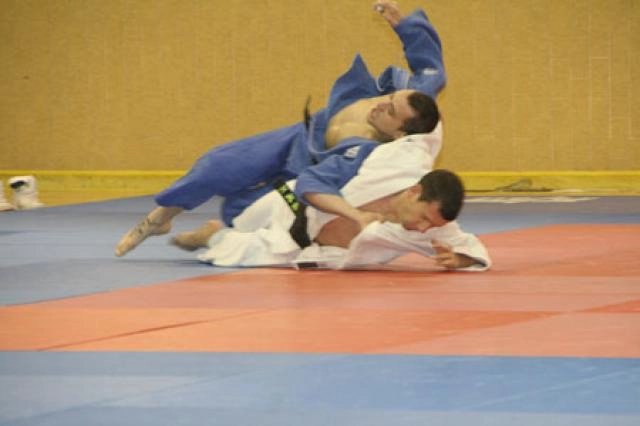 CLUB DE JUDO LAS ROZAS - Asociaciones en Las Rozas - Deporte - Judo para  todas las edades