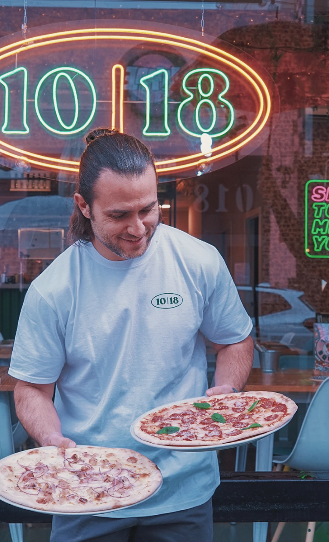 10 / 18 PIZZA