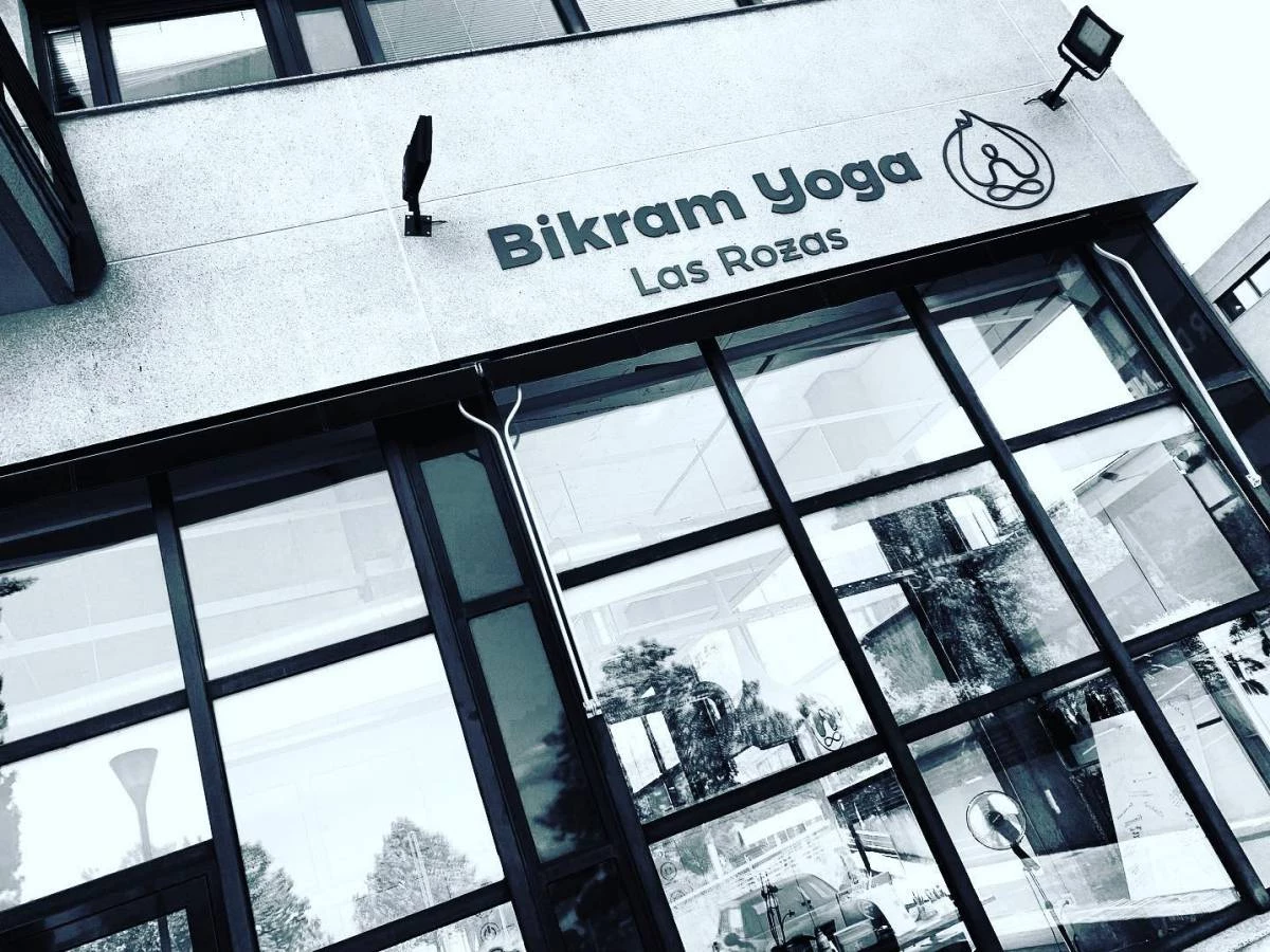 BIKRAM YOGA LAS ROZAS - Yoga en Las Rozas - Salud y Estética - Tu centro de  Yoga en Las Rozas: Bikram Yoga, Sculpt Yoga, Yin Yoga, Vinyasa… Clases  presenciales y online.