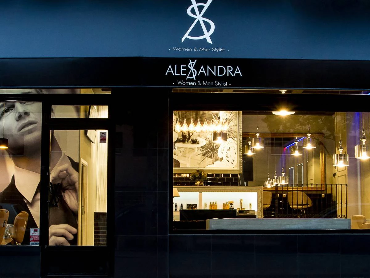 ALEXSO Salón de Peluquería - Peluquerías en Las Rozas - Salud y Estética -  Peluquería elegante, con glamour, transgresor, moderno y con servicios que  hacen que ALEXSO se convierta en un salón