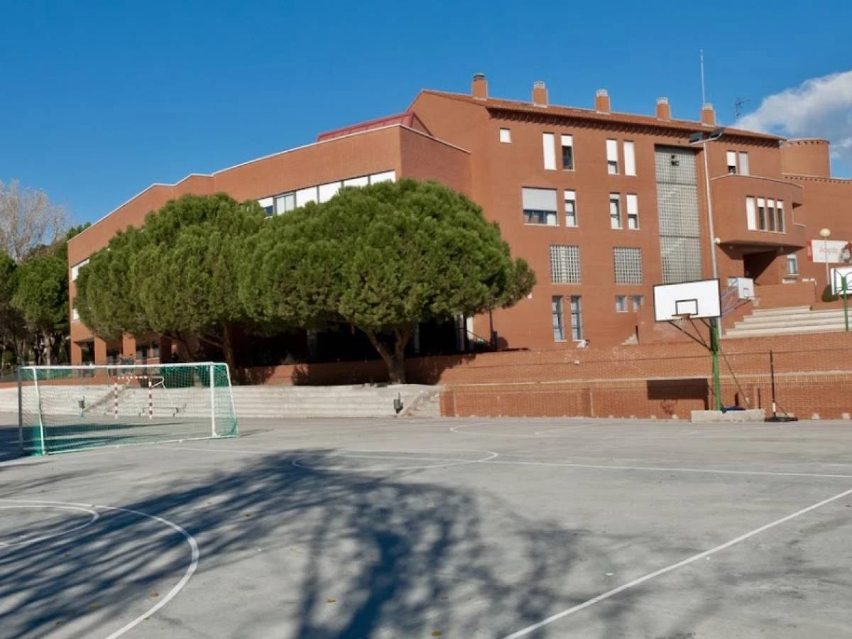 COLEGIO MARÍA AUXILIADORA - SALESIANAS