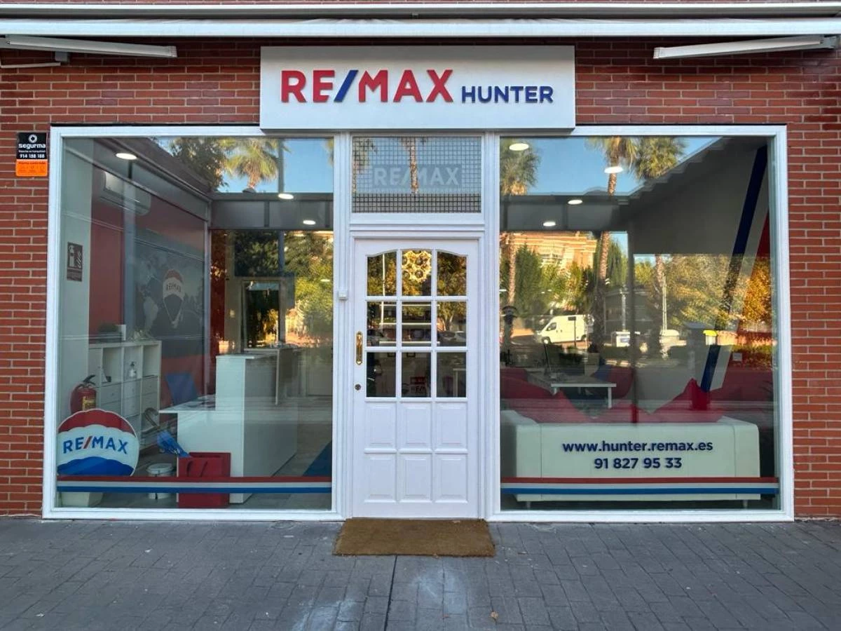 REMAX HUNTER