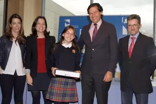 Fernández Rubio entrega los premios del I Certamen Escolar de Cuento y Relato Corto