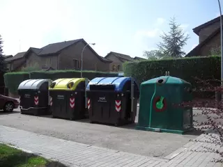 El Ayuntamiento de Las Rozas renueva todos los contenedores de recogida de residuos