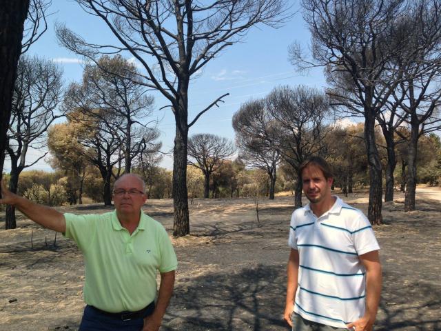 UPyD Las Rozas visita las zonas afectadas por los incendios de agosto en Navalcarbón
