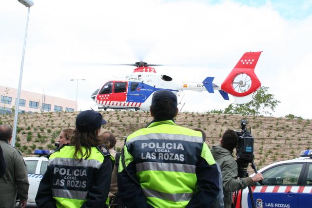 El Alcalde y el Vicepresidente Segundo de la Comunidad de Madrid inauguran un punto de aterrizaje de helicópteros