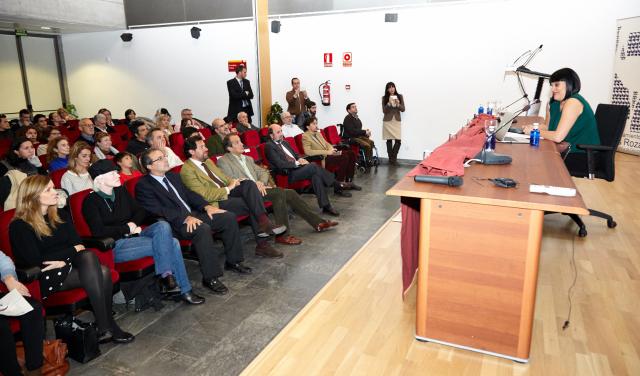 Irene Villa da un ejemplo de superación en la I Jornada Deporte y Discapacidad en Las Rozas