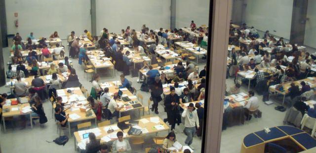 Las Rozas amplía los horarios de apertura de la biblioteca Leon Tolstoi para preparar los exámenes
