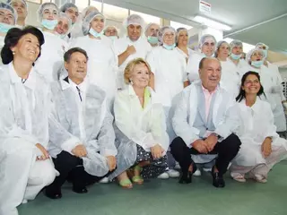 El alcalde acompaña a la presidenta Esperanza Aguirre en la inauguración del nuevo centro de empleo de Cedel