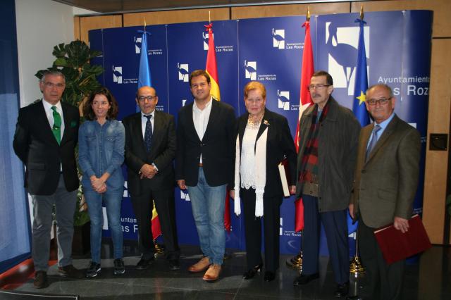 De la Uz presidió la toma de posesión de las nuevas juntas de gobierno de los centros de mayores de Las Rozas