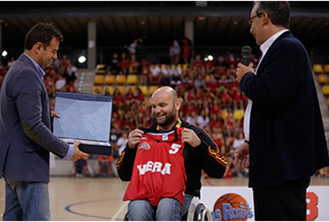 Presentación de la nueva temporada del Club de Baloncesto Las Rozas con más de 500 jugadores
