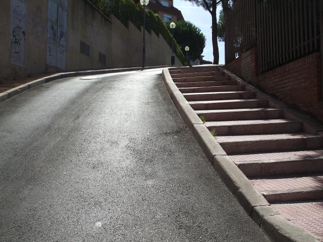 Las Rozas diseñará un Plan de movilidad peatonal e invertirá 3 millones en mejorar las aceras
