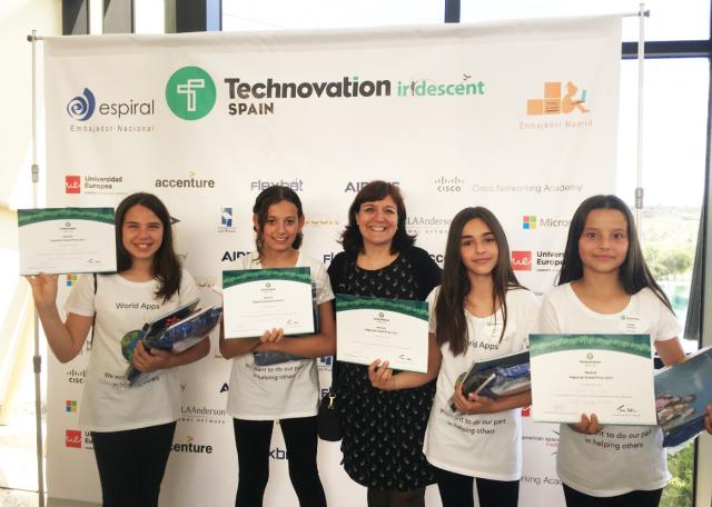 
                                                    Cuatro alumnas del CP Los Olivos de Las Rozas premiadas en el Technovation World Challenge