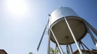Hidratarse, protegerse del sol y no hacer deporte en las horas centrales del día, algunos de los consejos para la ola de calor
