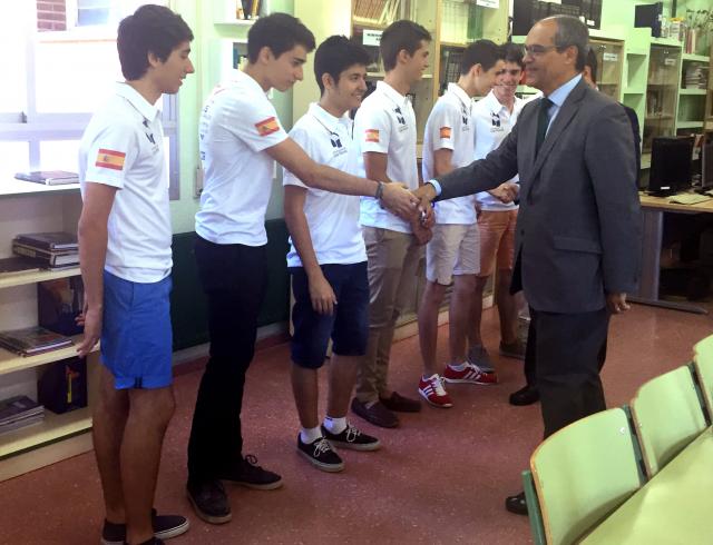 Siete alumnos del IES El Burgo-Ignacio Echeverría, ganadores del concurso de la Agencia Espacial Europea (ESA)