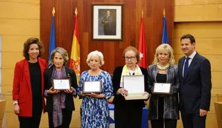 Las Rozas conmemora el Día Internacional del Voluntariado con un homenaje a la Asociación Española Contra el Cáncer