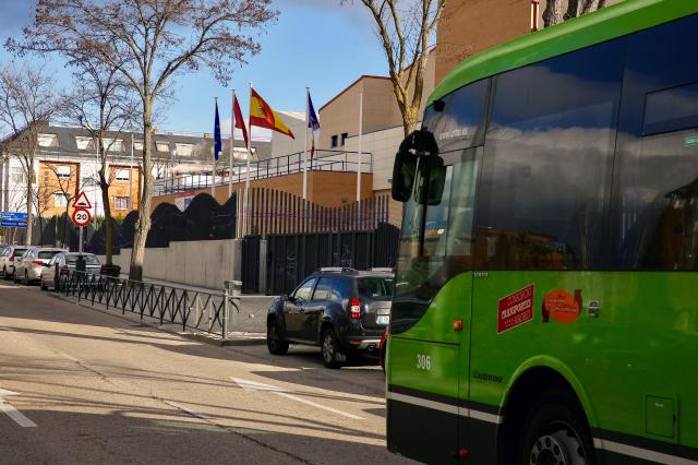Acuerdo para completar y mejorar las infraestructuras del IES “José García Nieto” de Las Rozas