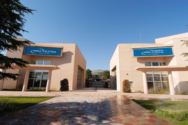 
                                                    Pozuelo cierra las instalaciones públicas que conllevan aglomeraciones y actividades municipales como medida de protección ante el coronavirus