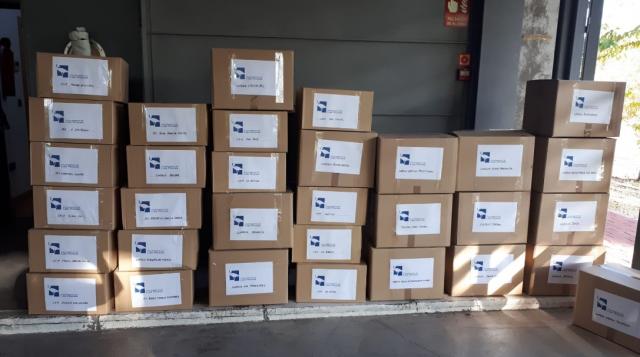 
                                                    Las Rozas repartirá 32.000 mascarillas entre todos sus centros educativos