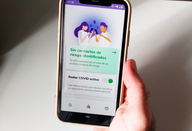 
                                                    La app Radar Covid comienza a funcionar en toda la región tras el piloto en Guadarrama