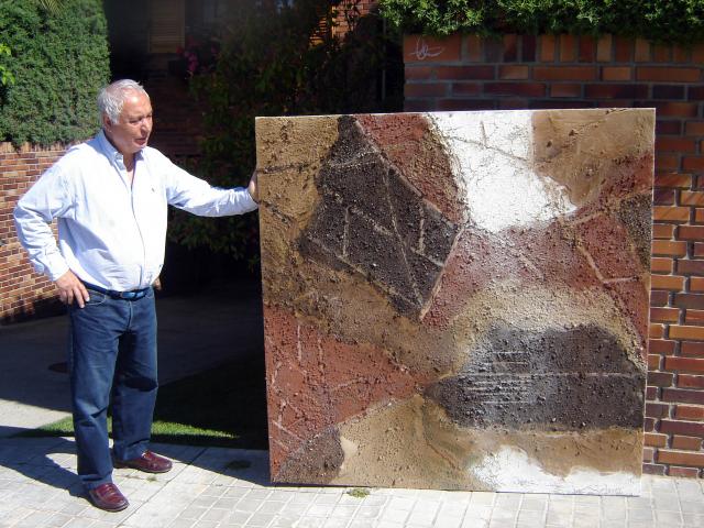 El roceño Ramón Crespo expone en la sala Juan Barjola su obra de pintura abstracta