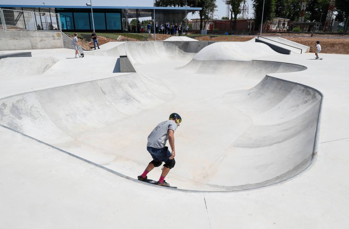 Inaugurado un nuevo skatepark en homenaje al roceño Ignacio Echeverría -  Noticias en Las Rozas