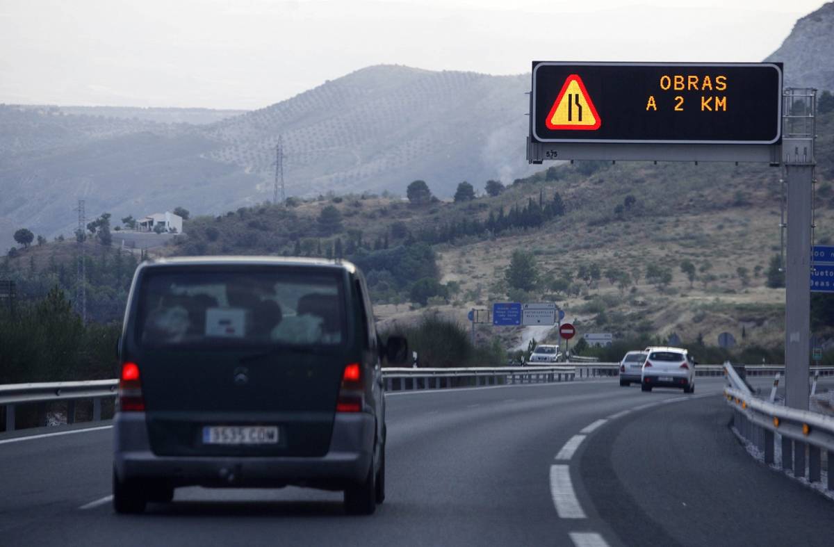 
                                                    Las obras en la A-6 provocarán nuevos cortes de tráfico hasta el 2 de septiembre