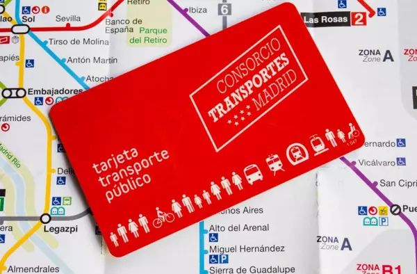 La Comunidad devolverá la mitad del precio de los últimos cuatro meses del año del abono transporte anual a más de 74.000 usuarios