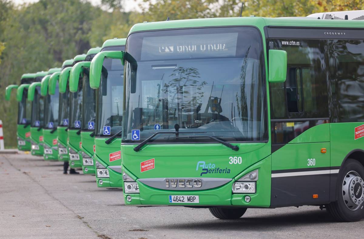 Nuevos autobuses interurbanos de gran capacidad para Las Rozas, Majadahonda,  Villanueva de la Cañada y Villanueva del Pardillo - Noticias en Las Rozas
