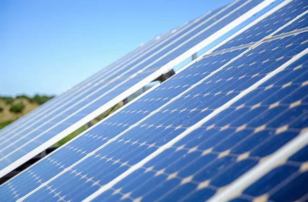 Las Rozas instalará paneles solares en 36 cubiertas de edificios municipales