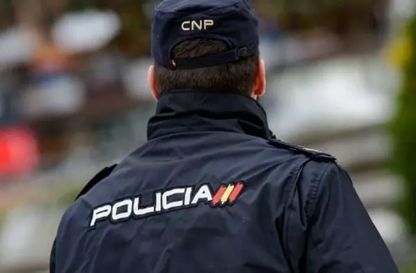 Un Policía fuera de servicio salva la vida a una mujer en Las Rozas