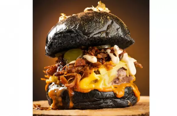 Así es 'Royale', la burger elegida en Las Rozas para convertirse en la mejor de España en 'The Champions Burger 2024'