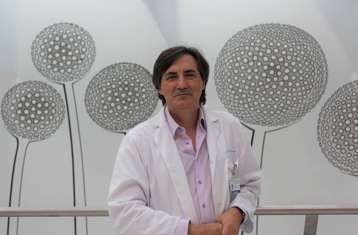 El jefe de Oncología Médica del Hospital Puerta de Hierro lidera un estudio que transforma el tratamiento del cáncer de pulmón