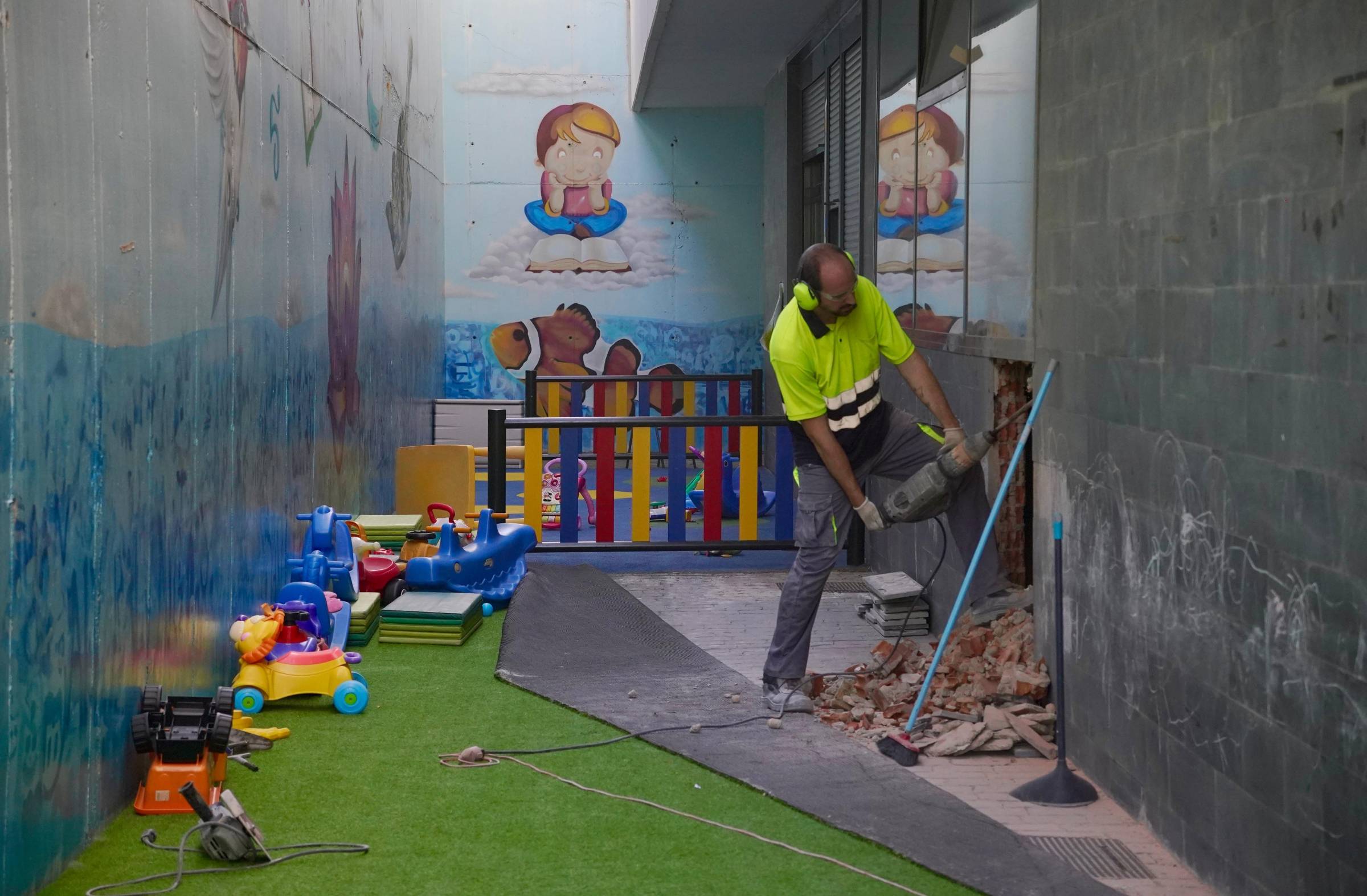 El Ayuntamiento de Las Rozas estará realizando obras de mejora en 13 centros educativos públicos durante el verano 