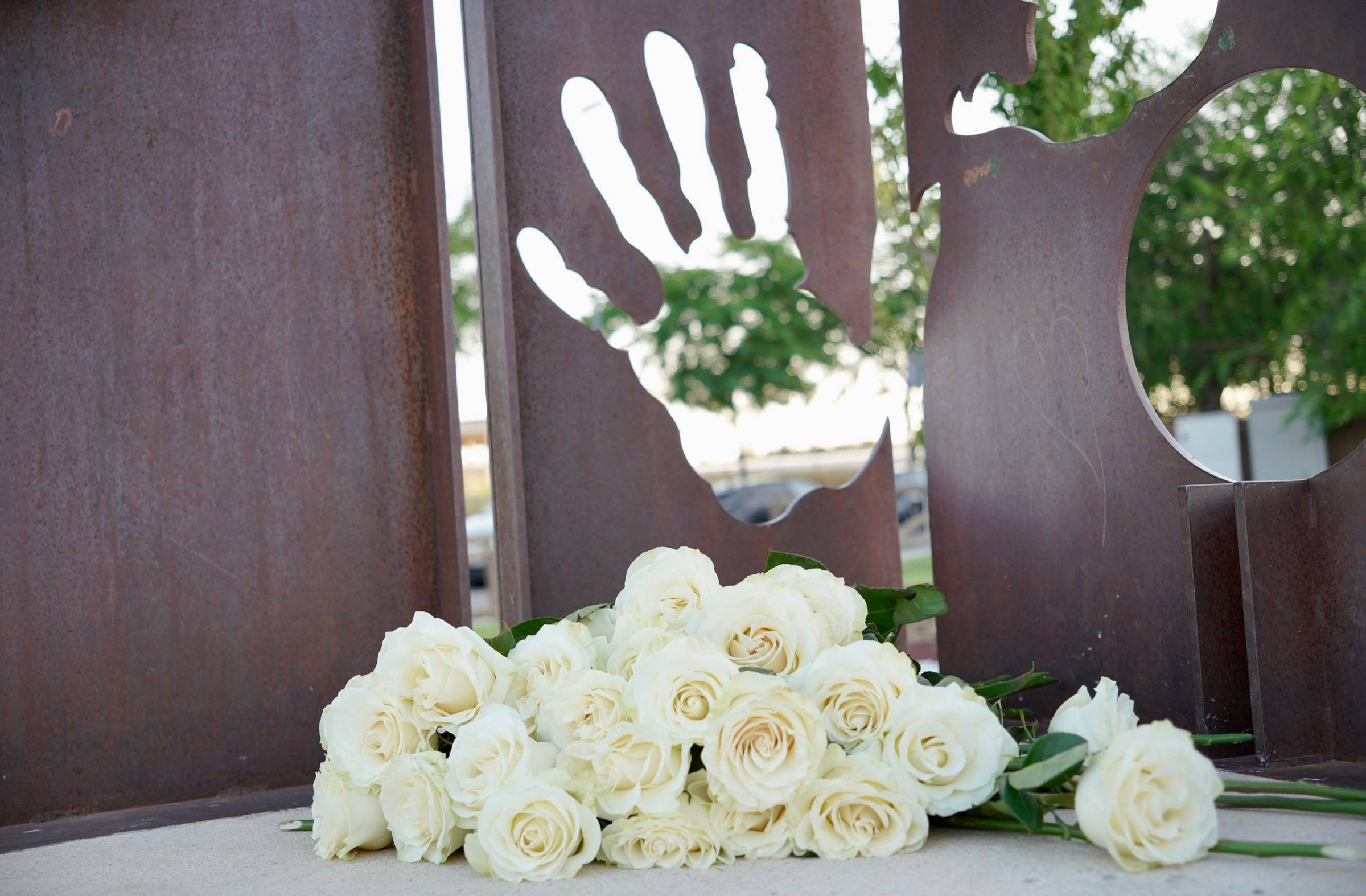 Las Rozas rinde homenaje a Miguel Ángel Blanco en el 28º aniversario de su asesinato