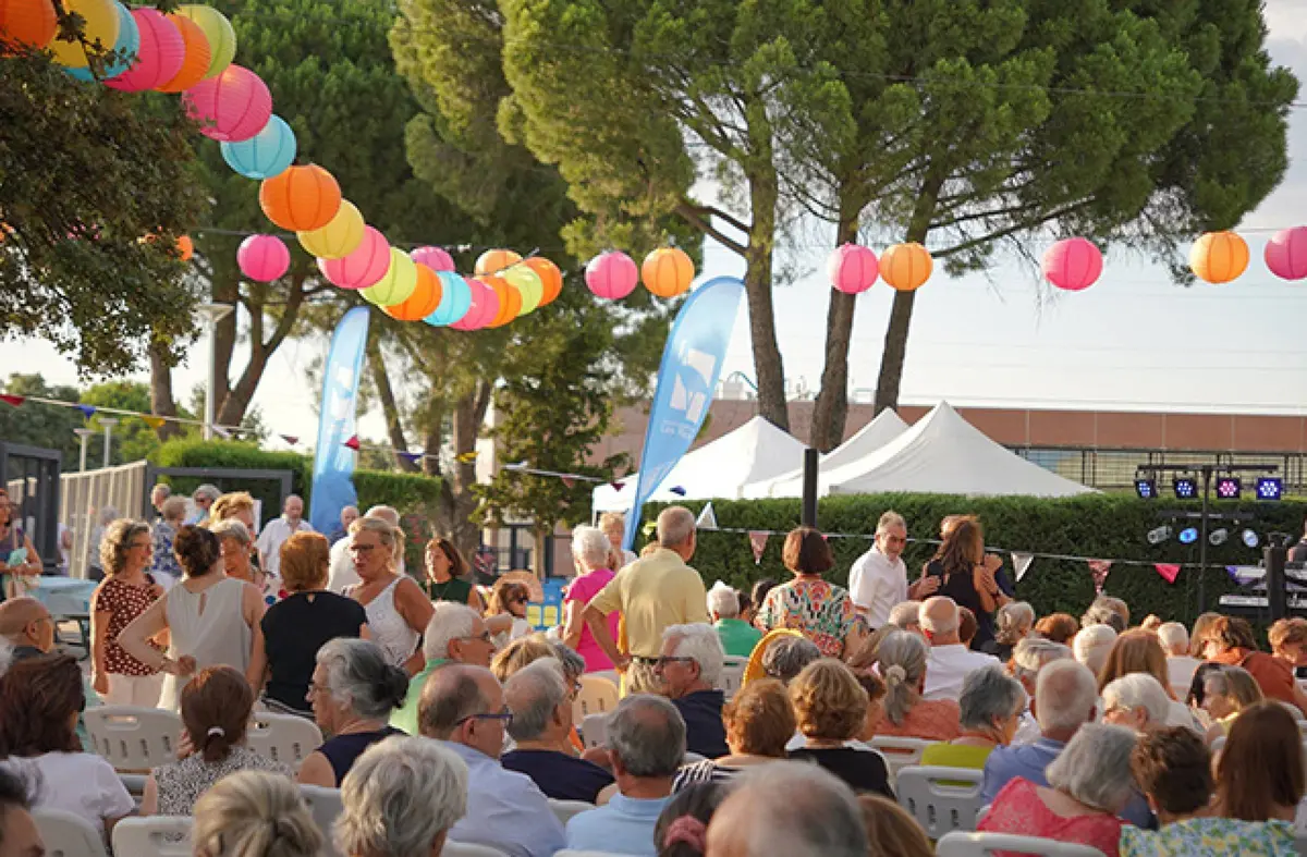 Las Rozas celebró el Día de los Abuelos con música, baile y un emotivo homenaje