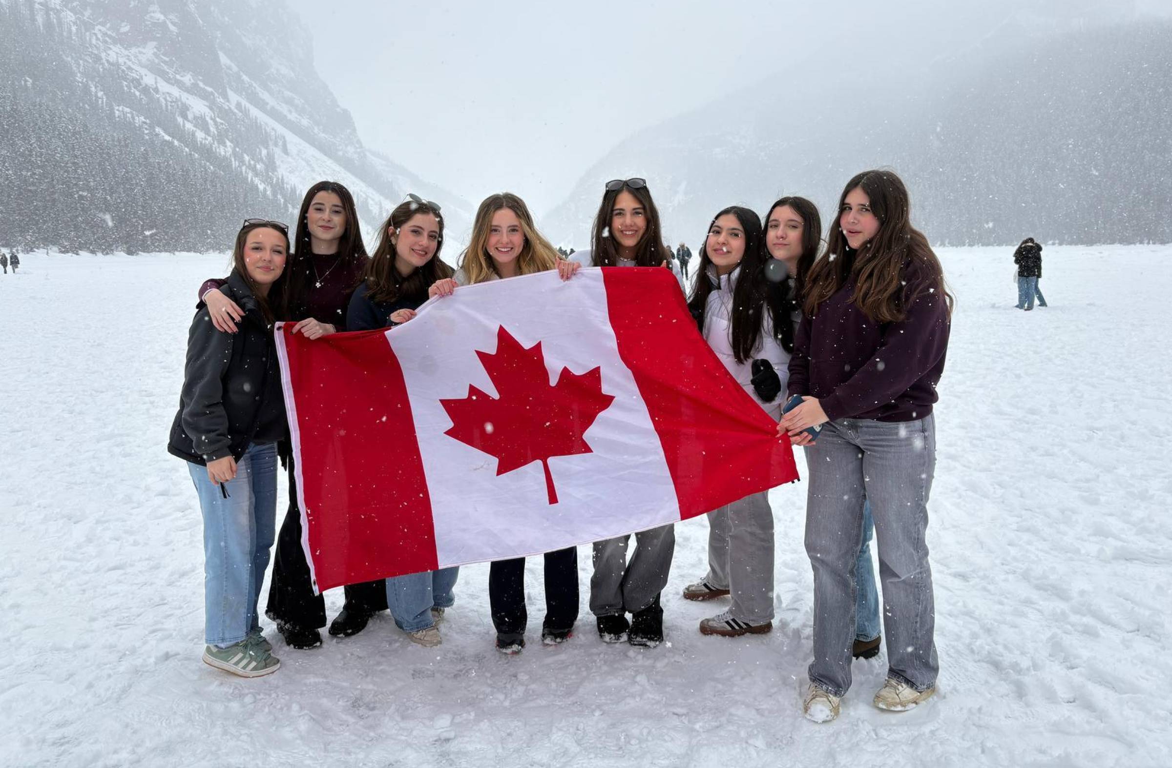 
                                                    The Lemon Tree Education celebra la 8ª Feria de Colegios Públicos en Canadá