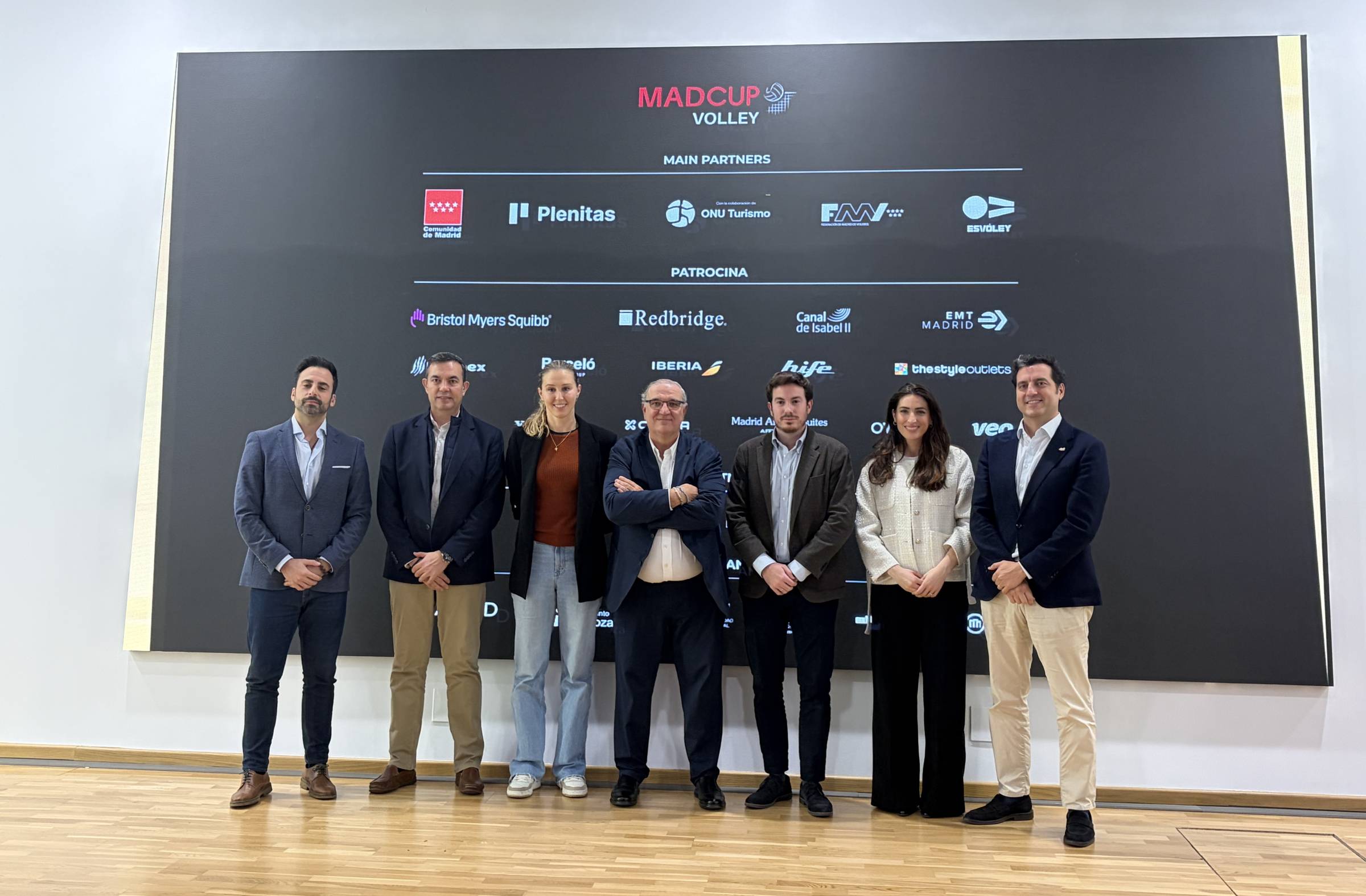 
                                                    Las Rozas acogerá de nuevo el torneo internacional MADCUP VOLLEY
