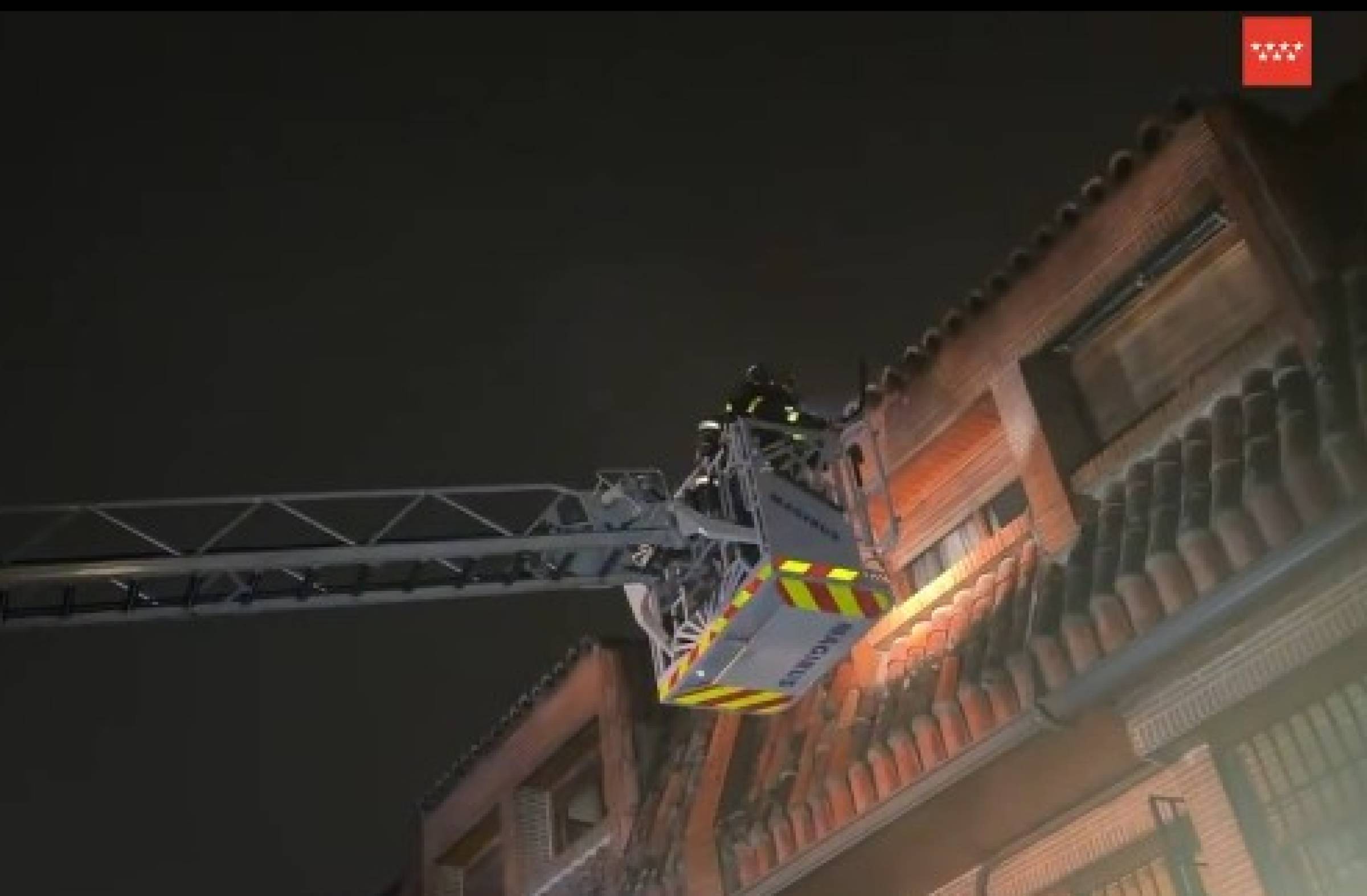 Fallece un hombre en el incendio de un chalet en Las Rozas