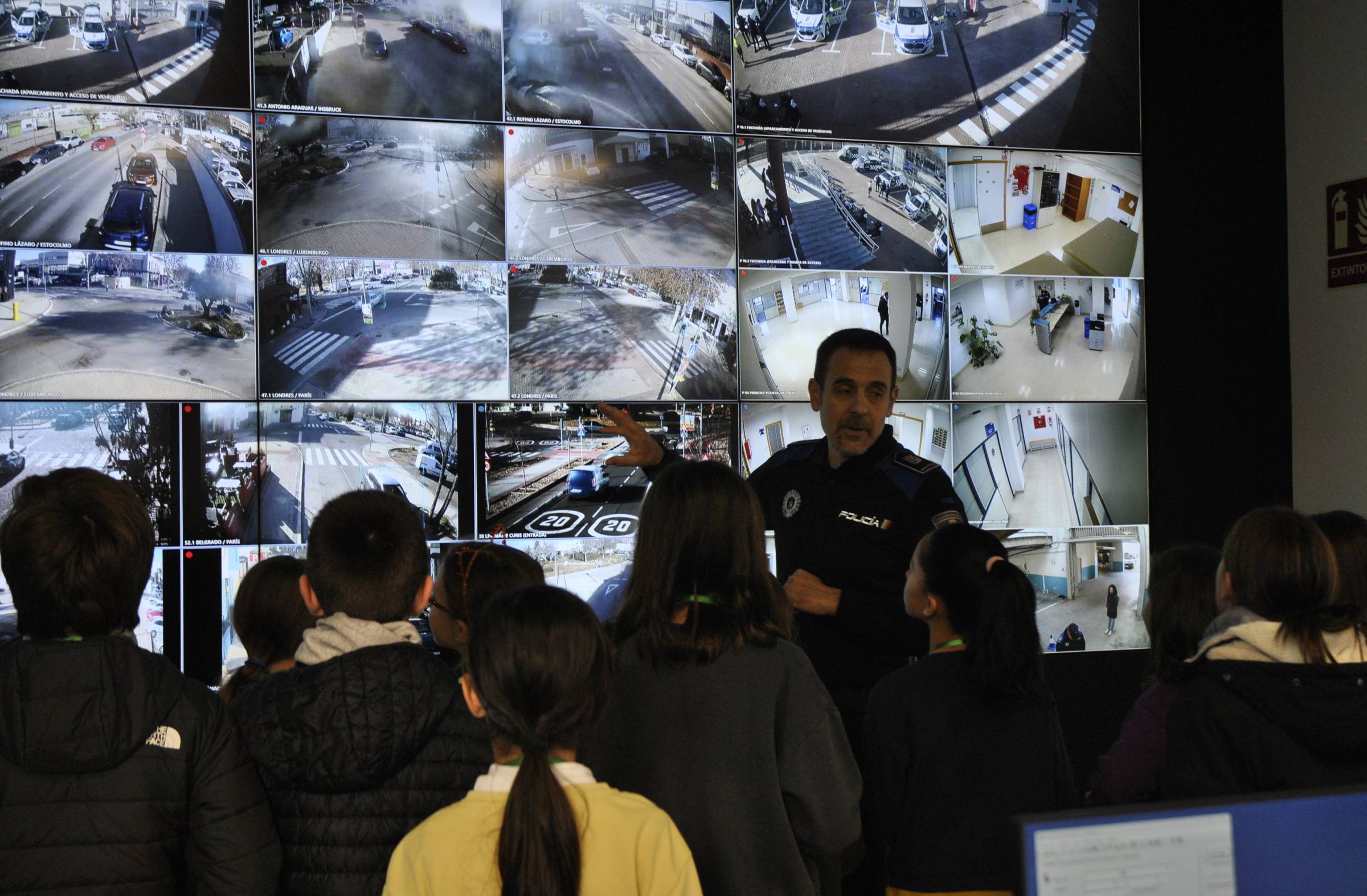
                                                    Las Rozas organiza la jornada de puertas abiertas para niños y jóvenes 'Descubre a tu Policía'