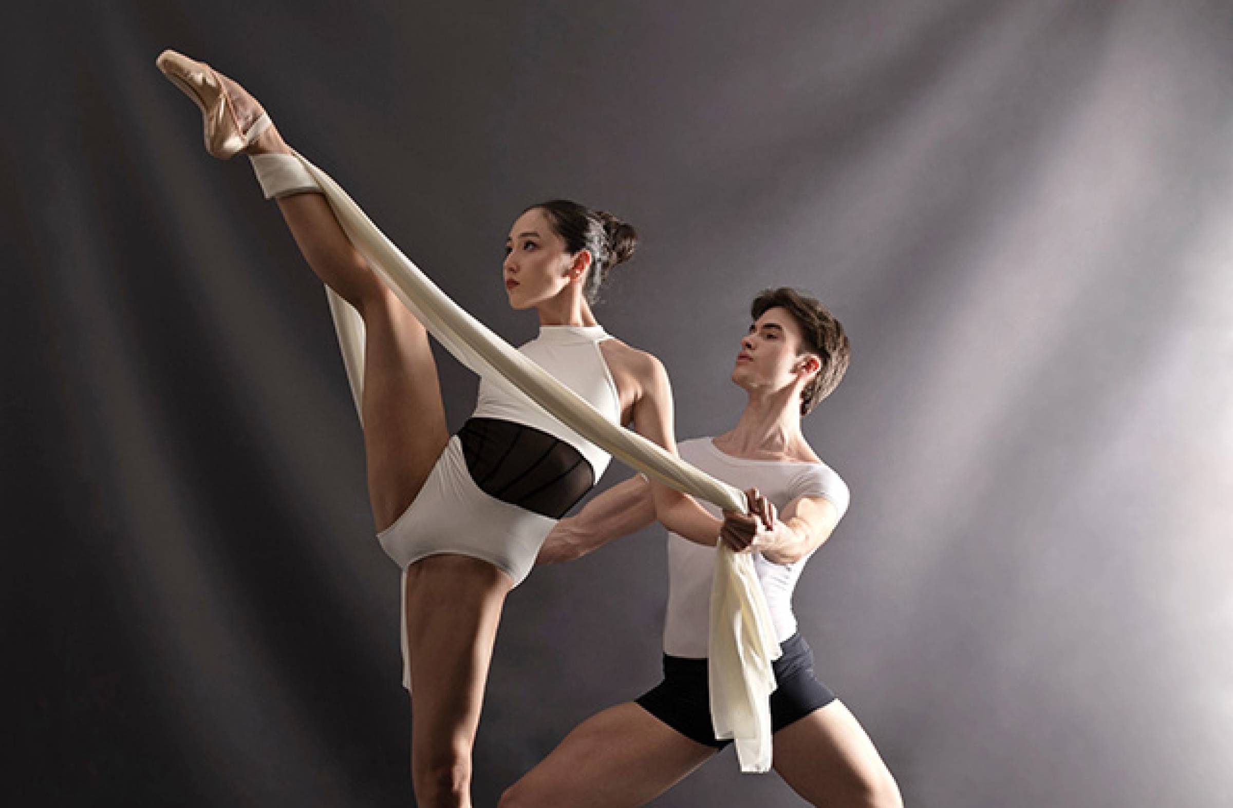 
                                                    Las Rozas organiza una exposición y un recital de baile con motivo del Día Internacional de la Danza
