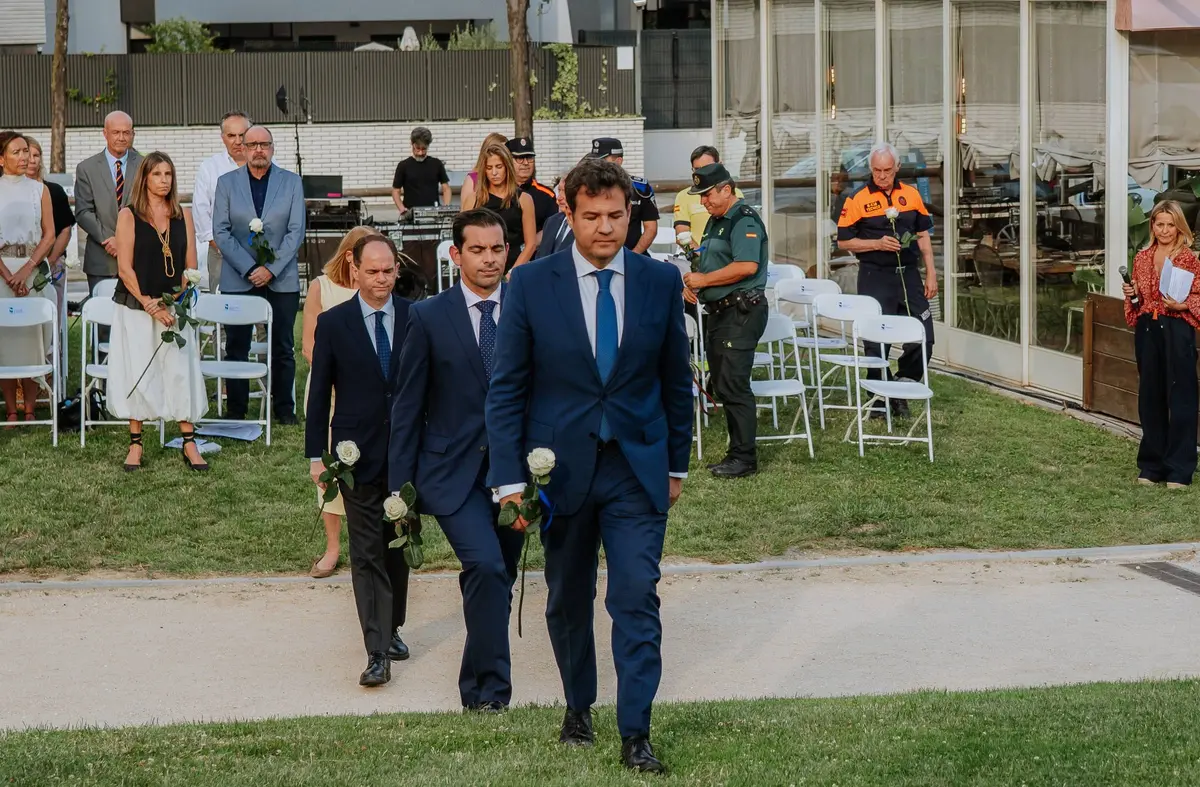Las Rozas rinde homenaje a Miguel Ángel Blanco en el 29º aniversario de su asesinato