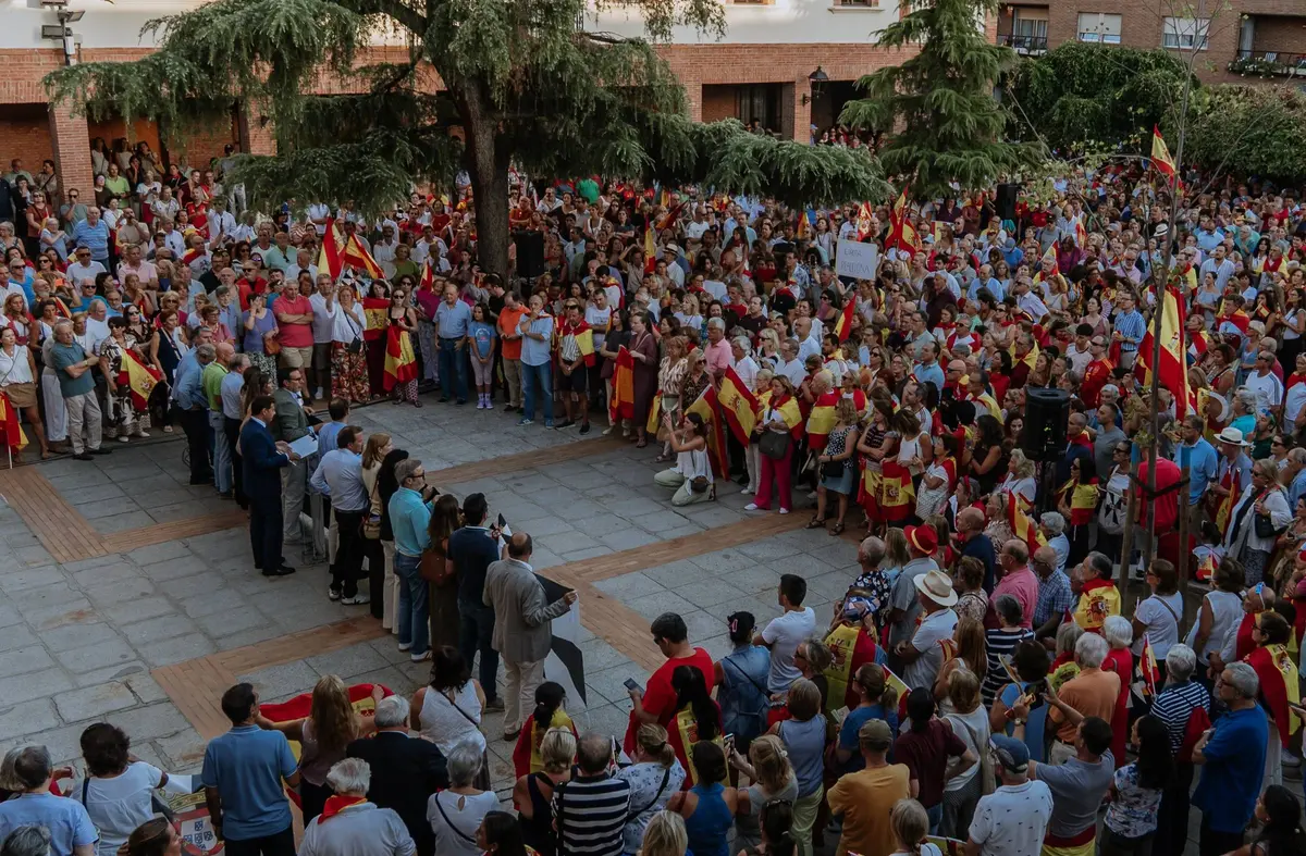     Las Rozas se suma a las concentraciones en apoyo a Ceuta