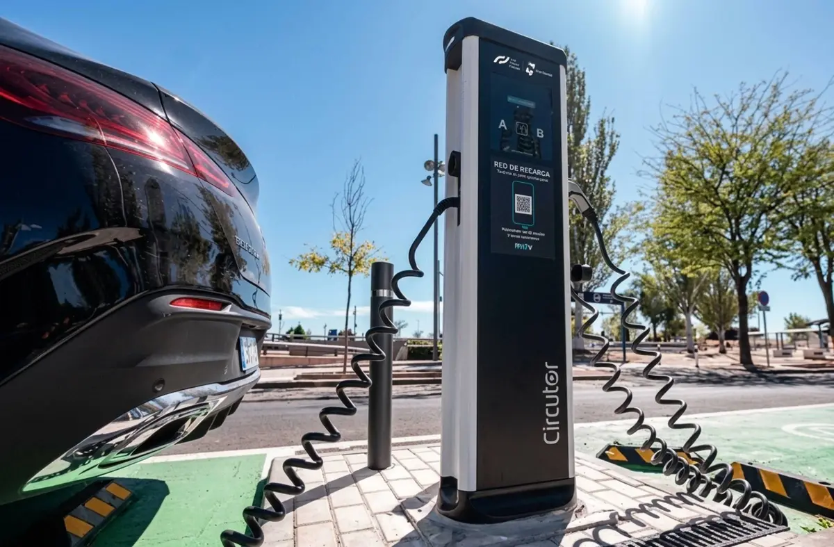 Las Rozas ofrece gratis sus 56 puntos de recarga para vehículos eléctricos durante una semana