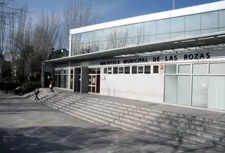 La biblioteca de Las Rozas abre sus puertas después de su remodelación