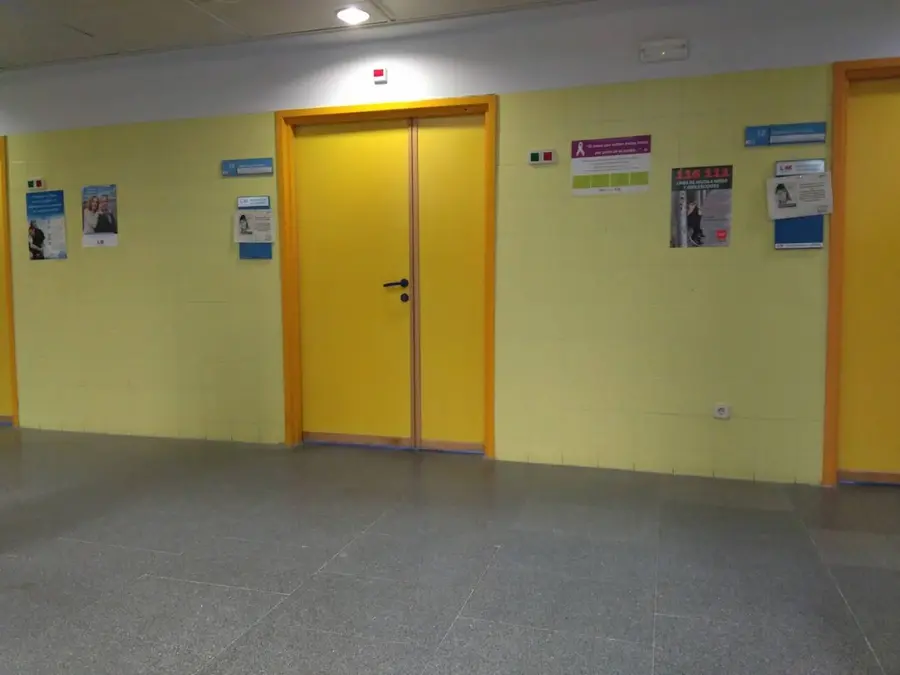 Ambulatorio y servicios en Punta Galea