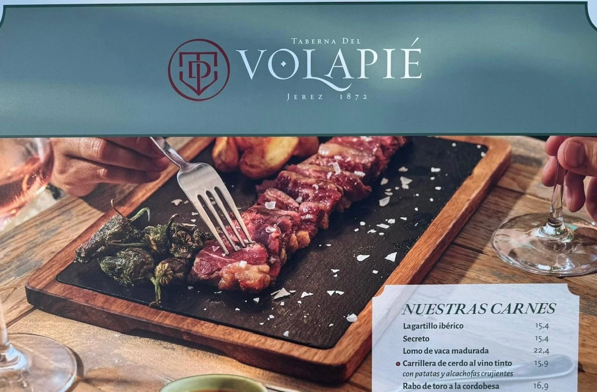 COCINERO / O AYUDANTE DE COCINERO