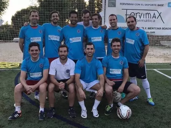 Grupo Jugar al Fútbol: Entrenamiento + Pachanga los jueves