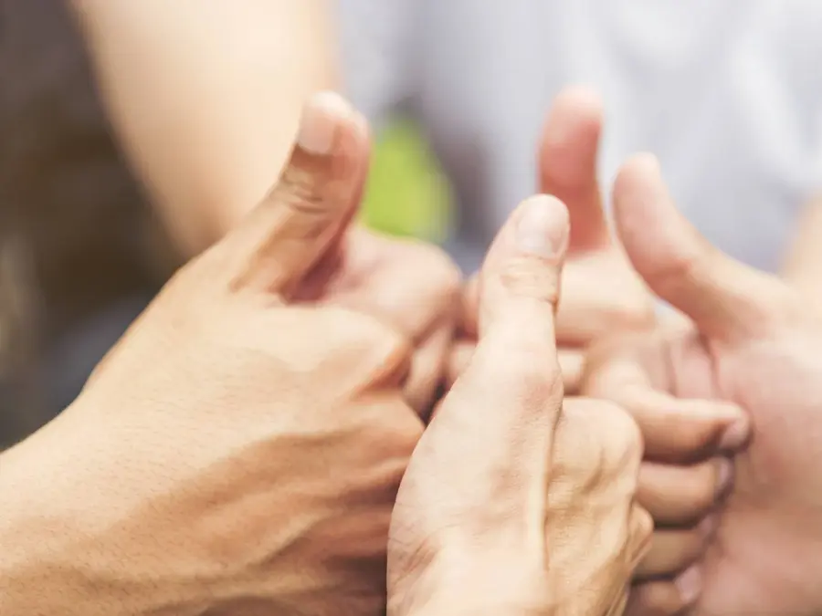 Chicos para unirse a grupo de amigos