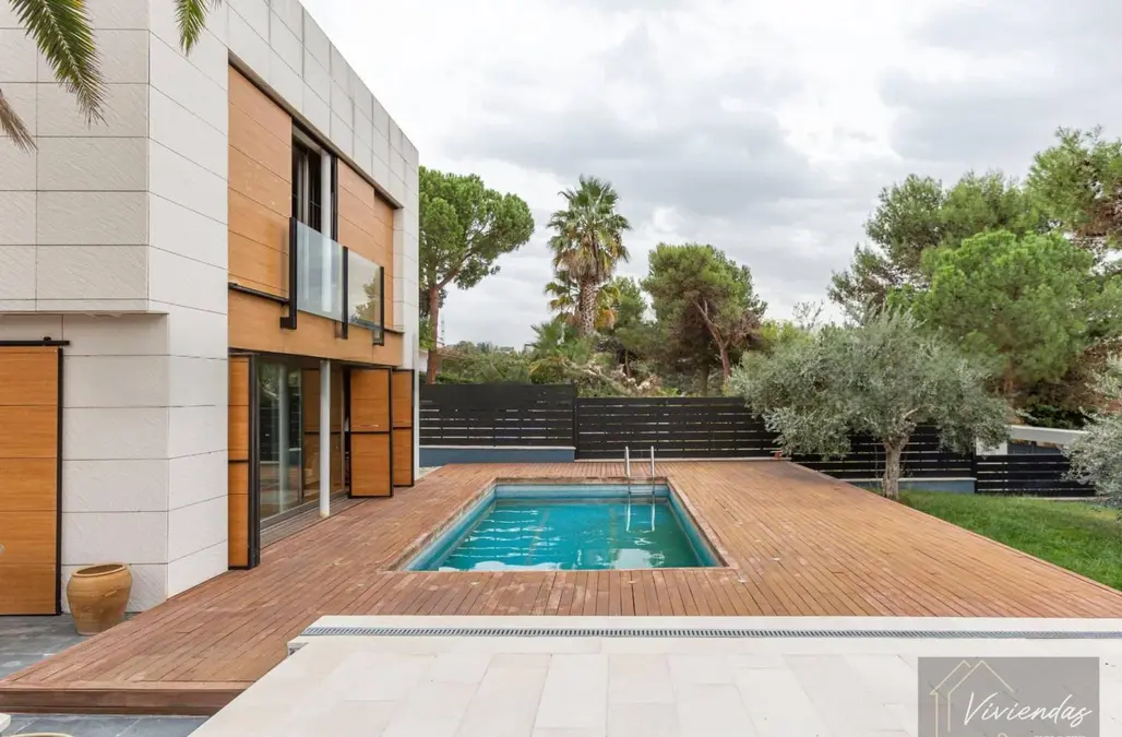 MARAVILLOSO CHALET INDEPENDIENTE EN ALQUILER